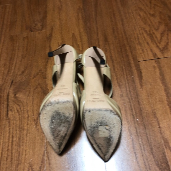 Jimmy Choo Pumps. Very good condition. - Picture 3 of 5